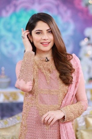 Neelum Muneer